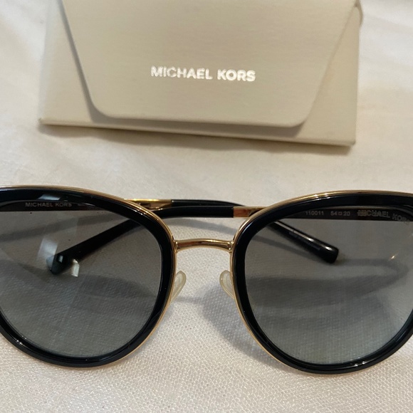 Michael Kors sunglassss - Picture 1 of 5